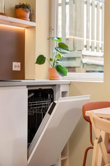 Fresh Studio Apartment, A Short Walk From Bryggen برغن المظهر الخارجي الصورة